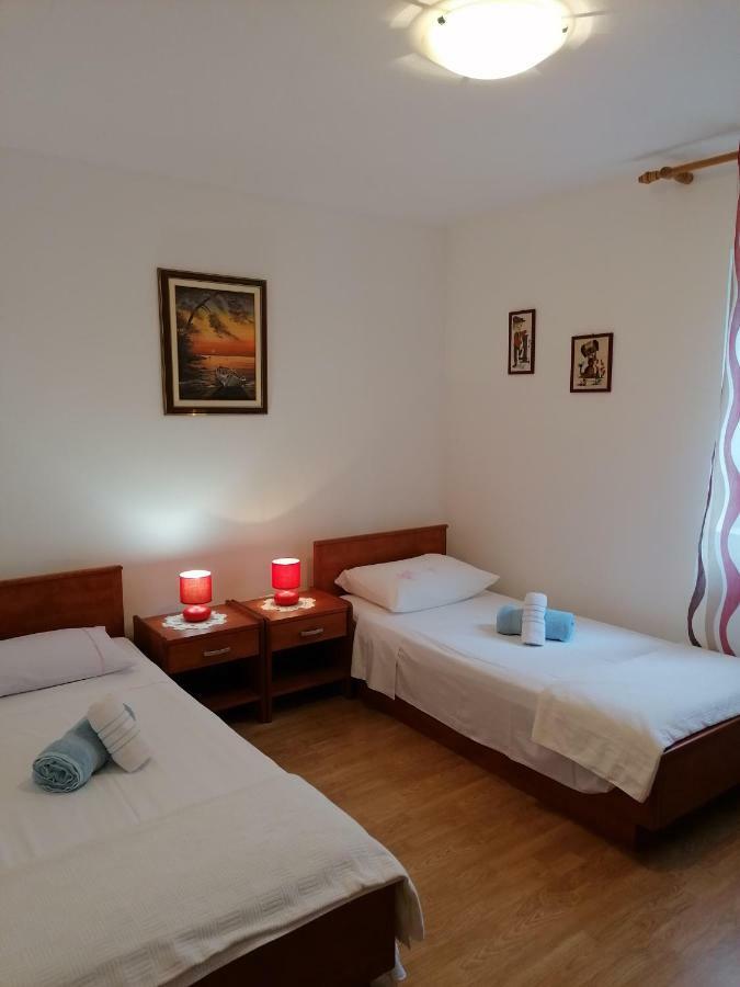Apartments Marlen Mali Lošinj Esterno foto